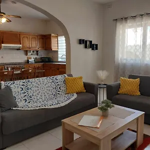 Nr41 - Close To Village Centre, Promenade, Shops & Restaurants Apartment Marsaxlokk
